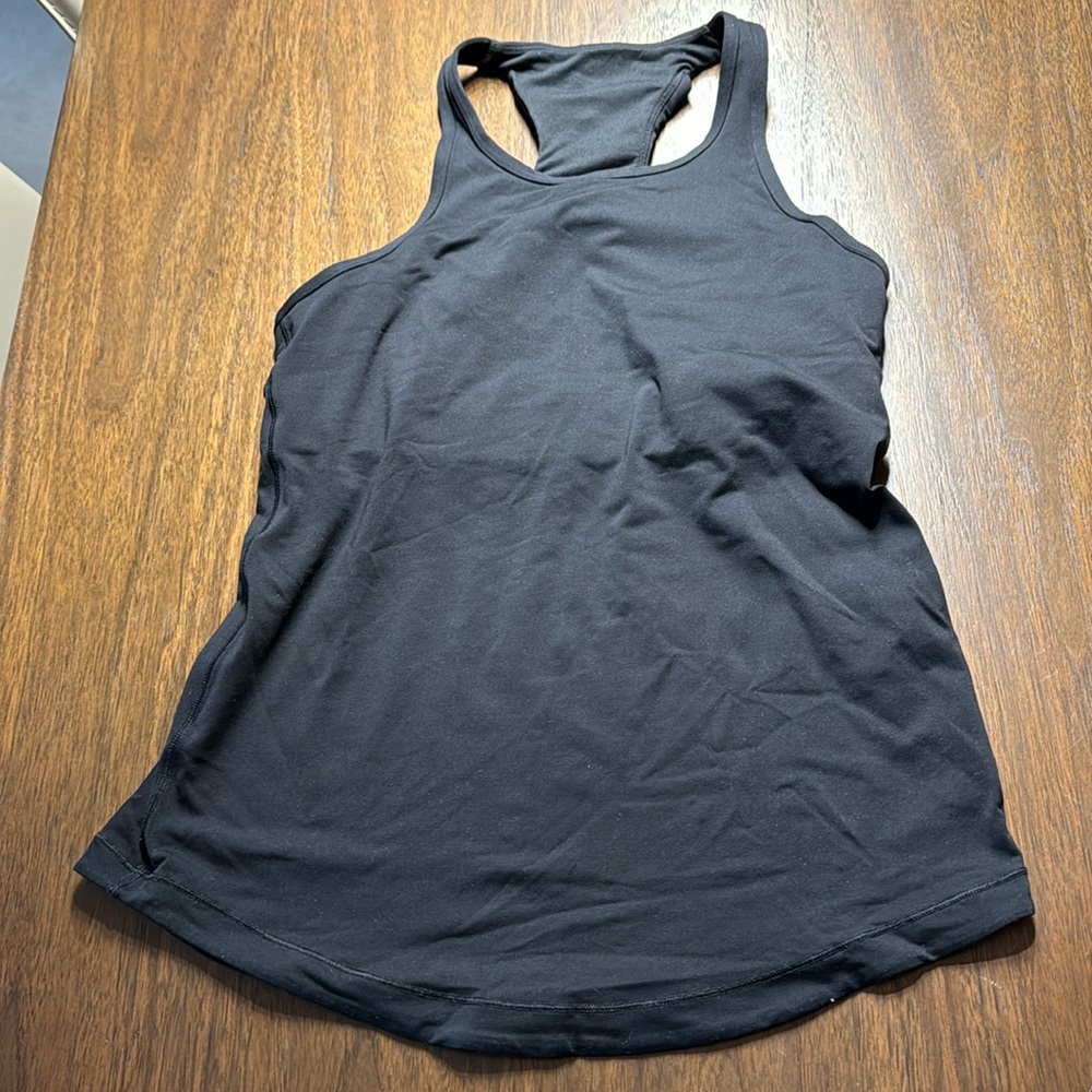 Lululemon black tank